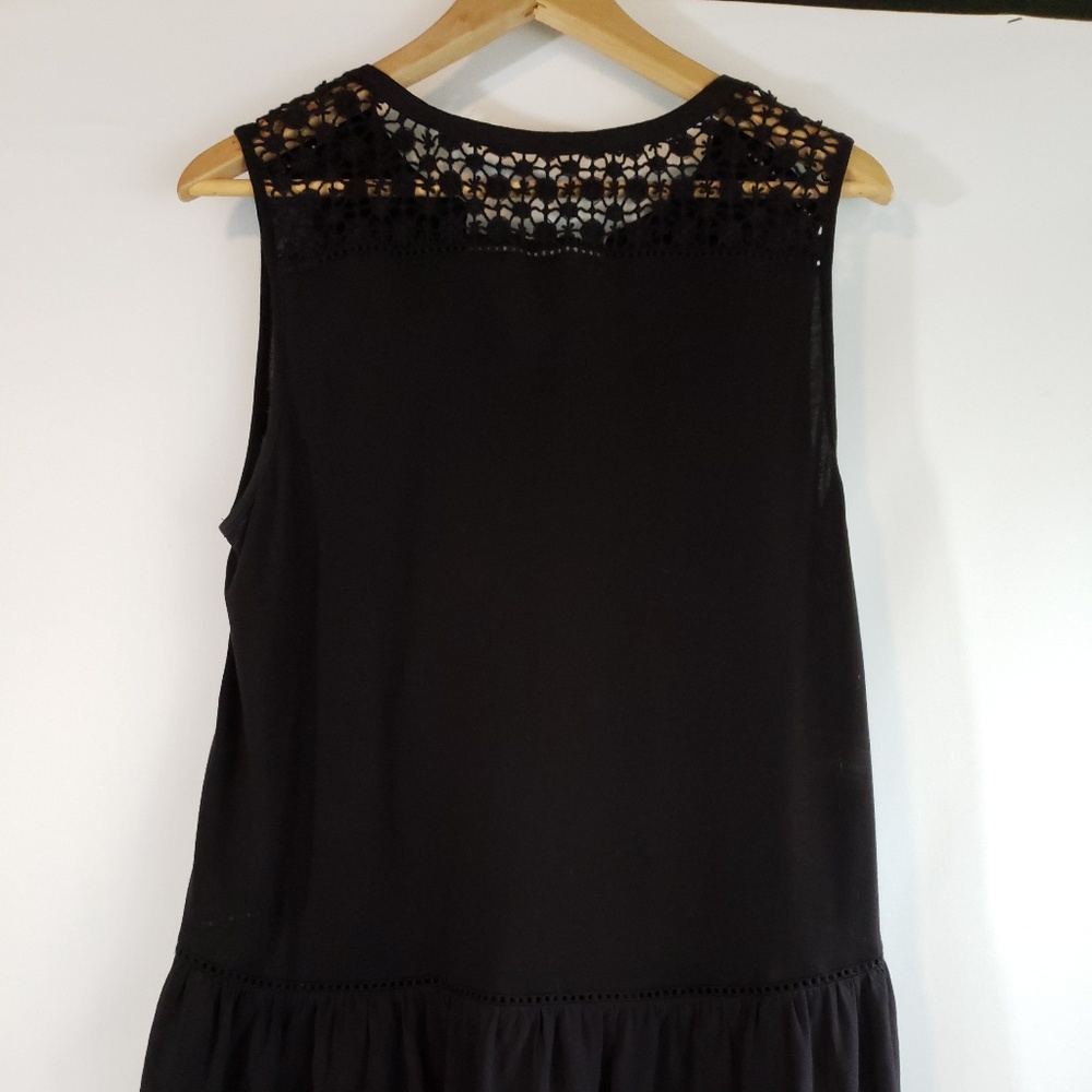 Loft Split Neck Peplum Embroidered Shell - image 5